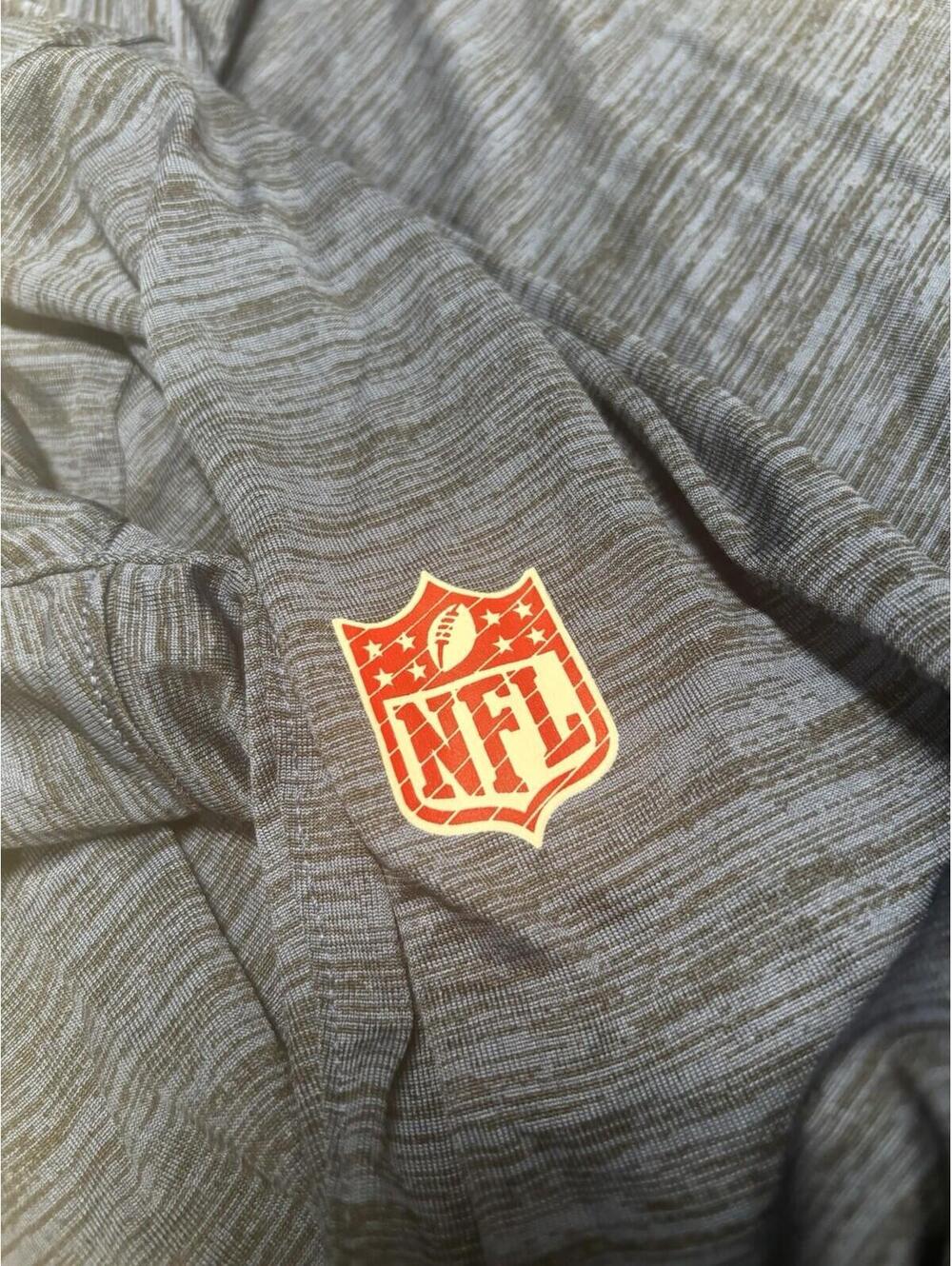 NWT Nike Men’s New England Patriots Long Sleeve Shirt Size Medium - Picture 6 of 8